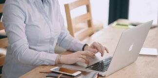 Why Hiring a Professional Website Development Company is Better than a DIY website builder? Why Hiring a Professional Website Development Company is Better than a DIY website builder