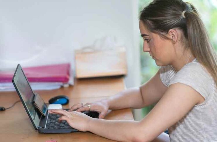How VCE Tutoring Benefits Youngsters