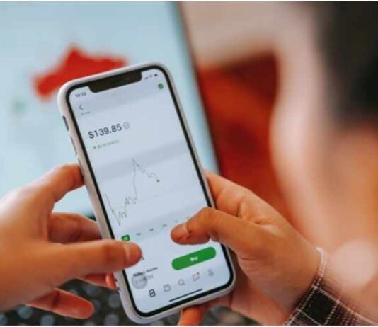 How is the usage of Online Investing & Trading App increasing in India? How is the usage of Online Investing & Trading App increasing in India?