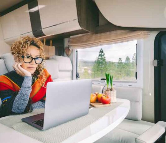 How to Become a Digital Nomad & Experience Freedom How to Become a Digital Nomad & Experience Freedom