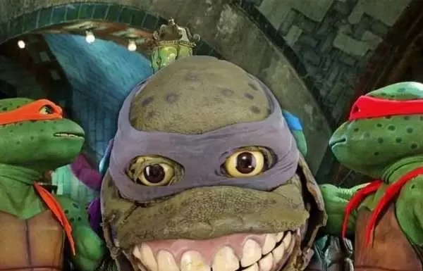 The Teenage Mutant Ninja Turtles: Most Famous ’90s Film Costumes. Why It Was A Nightmare The Teenage Mutant Ninja Turtles